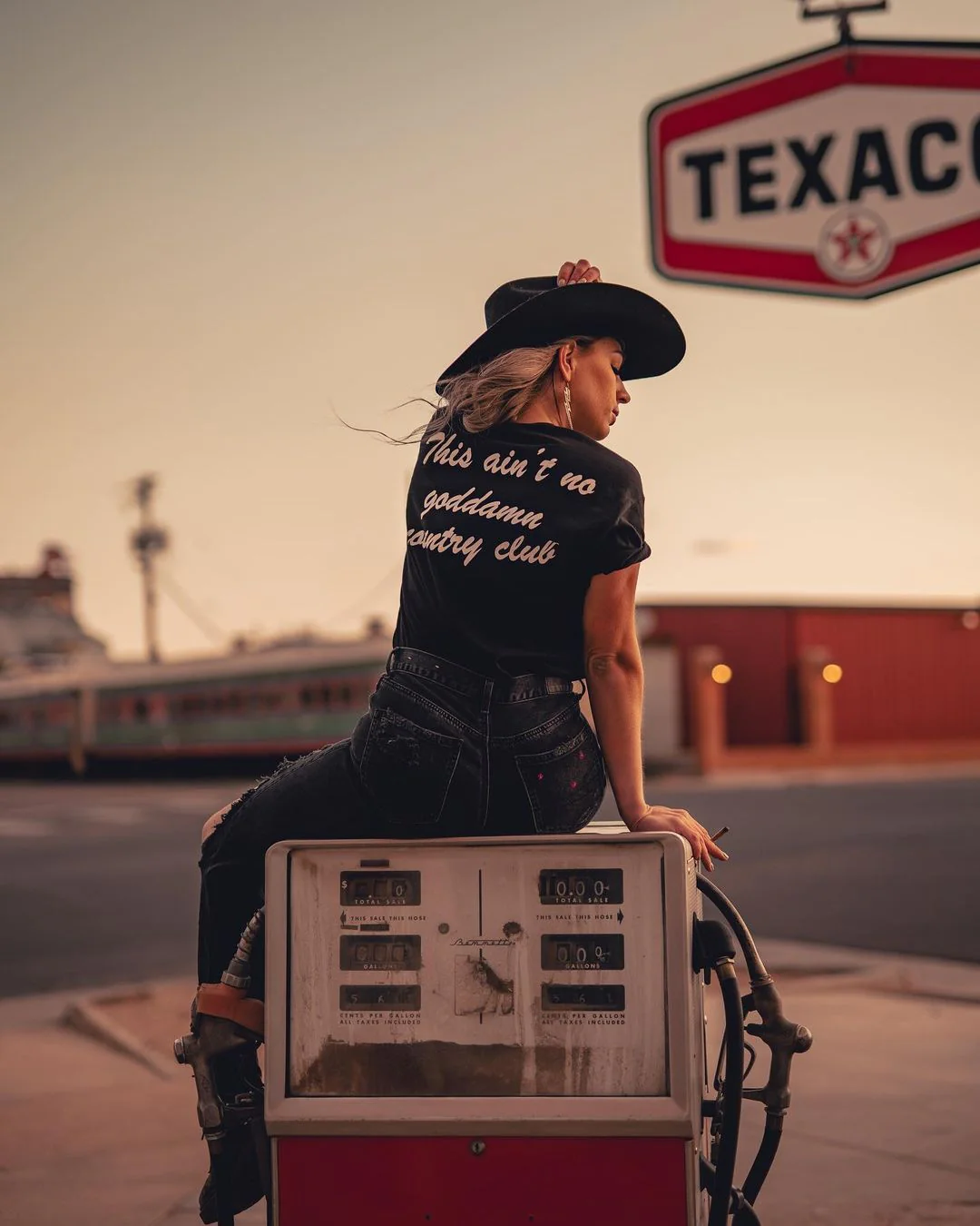 Ain't No Country Club - Image 8